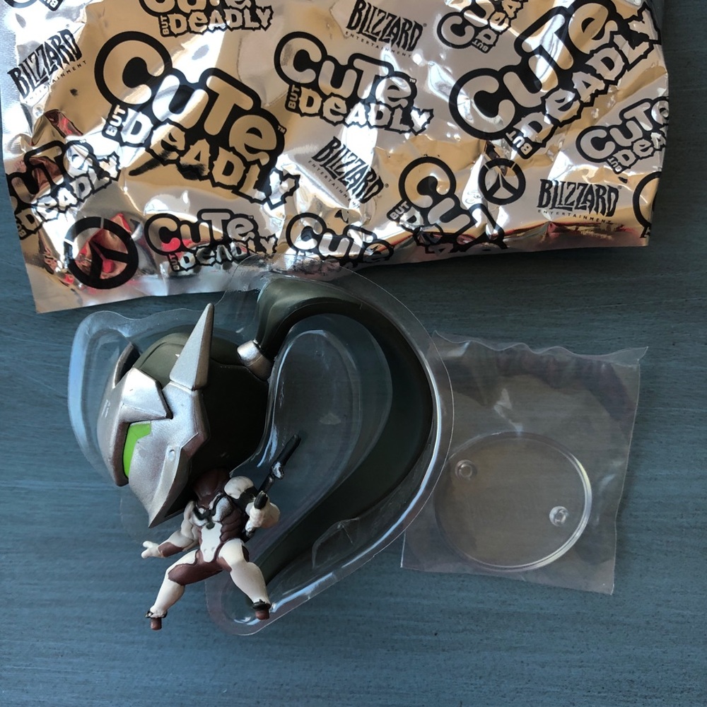 Overwatch Genji Cute But Deadly Vinyl Figure